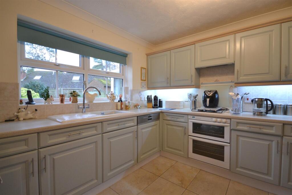 Additional image 29 of Hillmeadow, Verwood