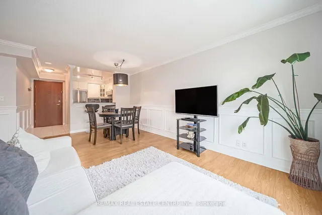 Additional image 19 of 11 Lee Centre Dr Unit 603