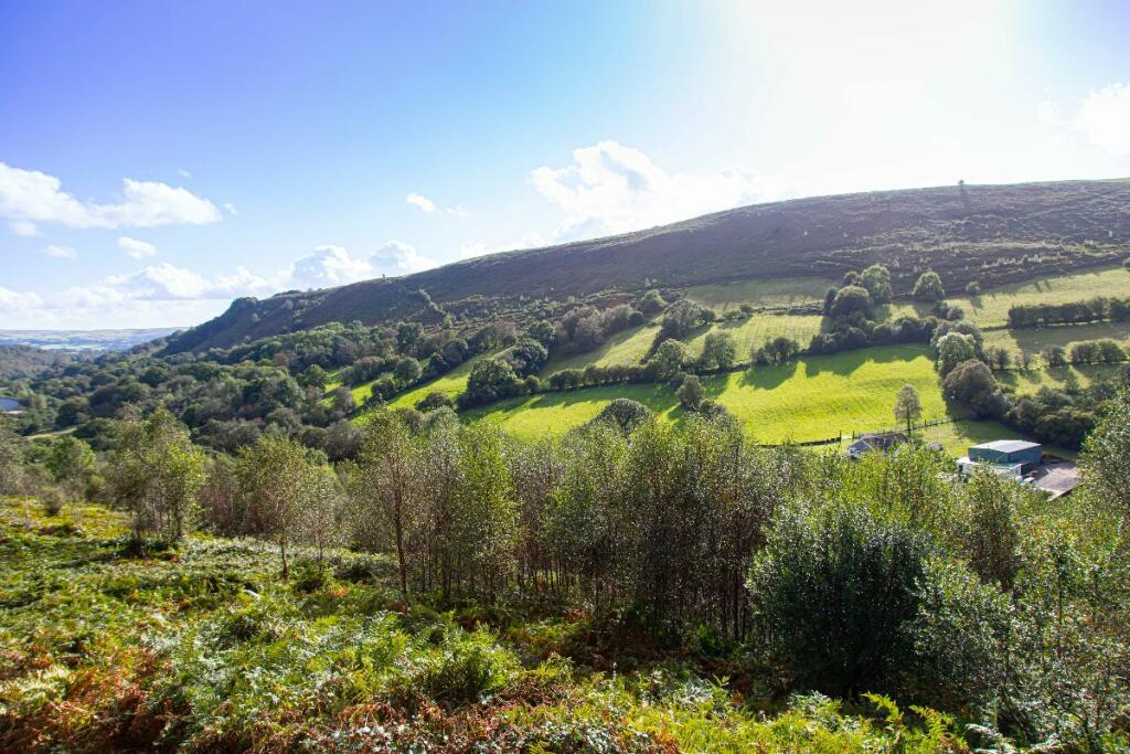 Additional image 75 of Ty'R-y-Wen Farm, Bedlinog, Treharris