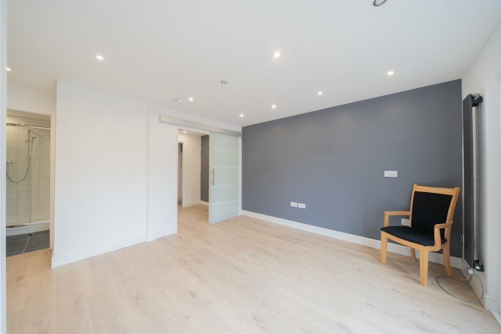 Additional image 35 of East O' Hills Close, Heswall, Wirral, CH60