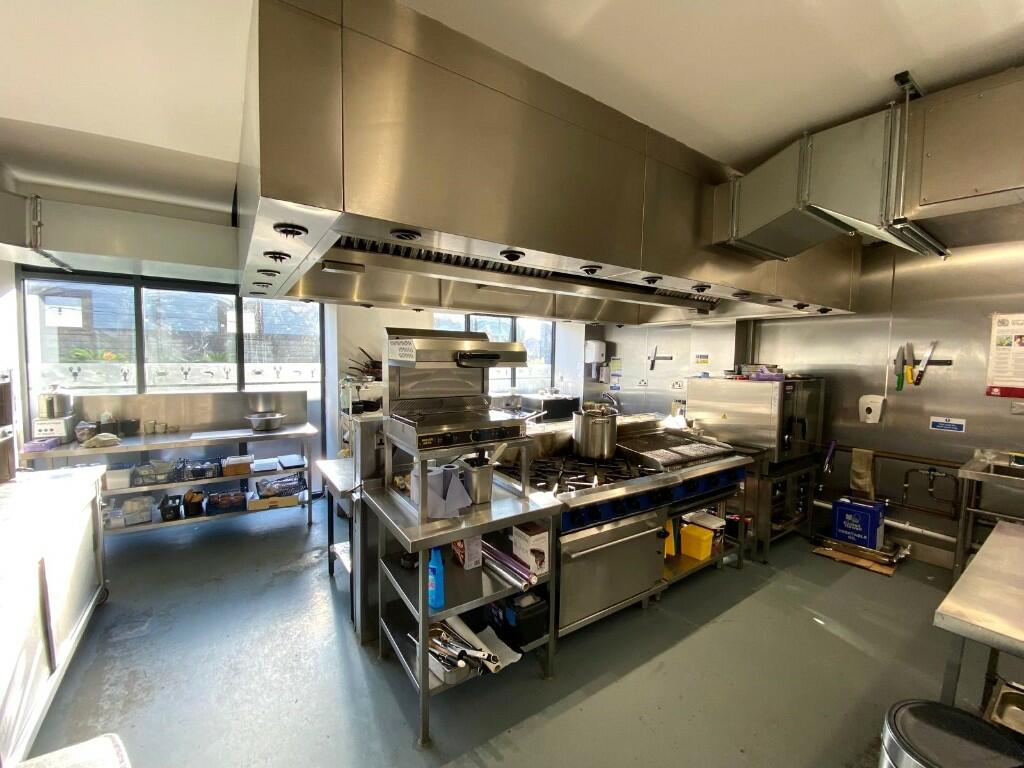 Additional image 16 of Hood Road, Barry, Vale Of Glamorgan, The, CF62