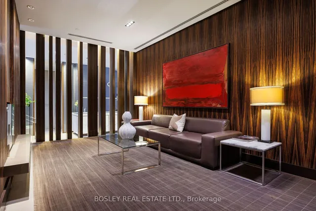 Additional image 26 of 33 Lombard St Unit 412