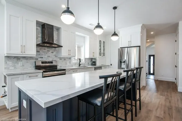 Additional image 19 of 81 Fifth Ave