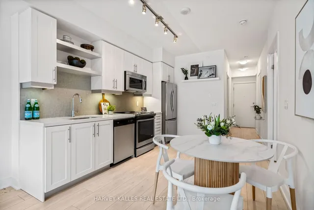 Additional image 19 of 525 Adelaide St Unit 209