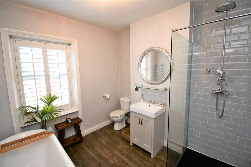 Additional image 18 of Mount Avenue, Heswall, Wirral