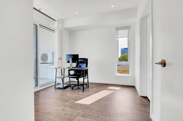 Additional image 14 of 741 King St Unit 401