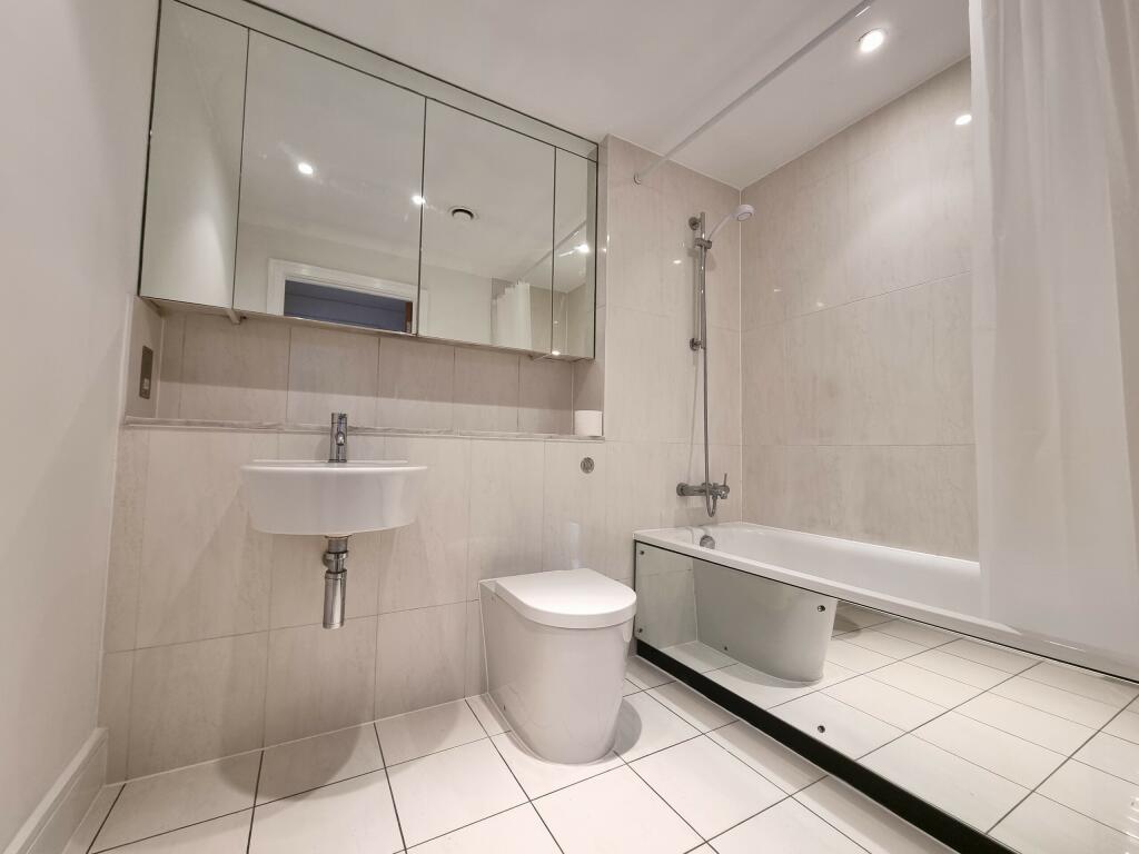 Additional image 8 of Apartment 20, Woodlands, Hayes Road, Sully, Penarth