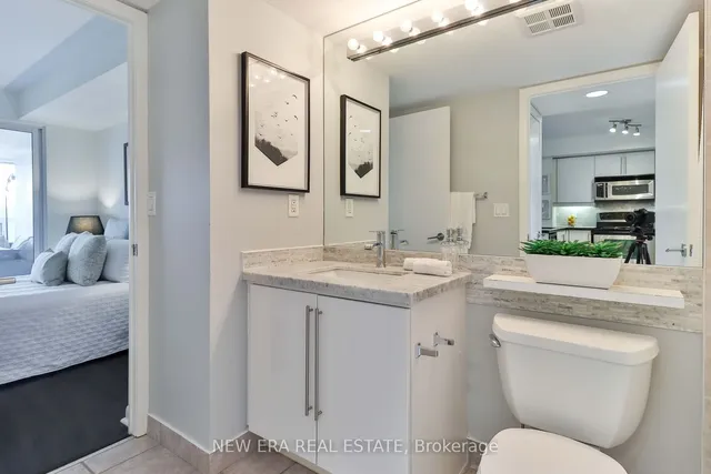 Additional image 26 of 219 Fort York Blvd Unit 613