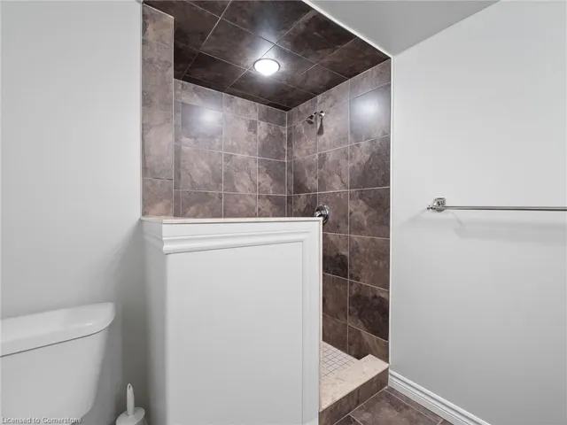 Additional image 18 of 9 1/2 York St Unit 2