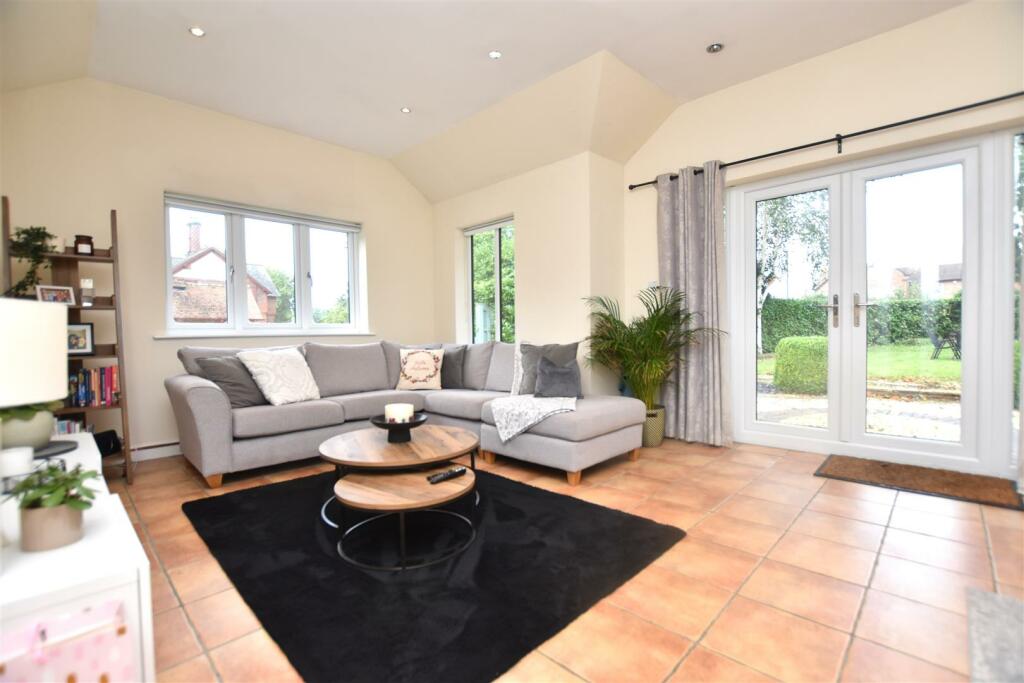 Additional image 6 of Pulford Court, Pulford, Chester