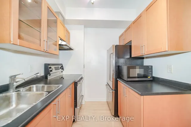 Additional image 9 of 438 Richmond St Unit 1108