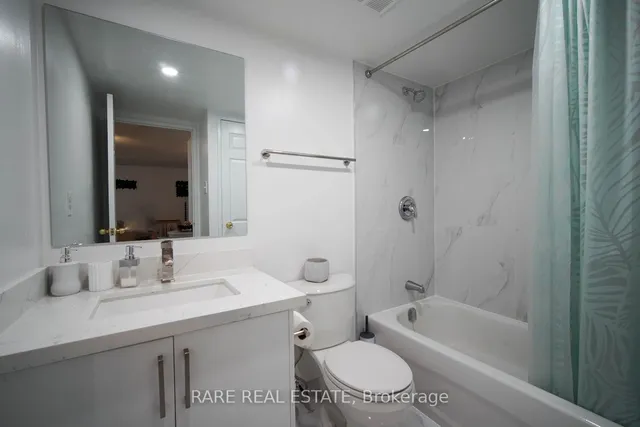 Additional image 13 of 89 Mccaul St Unit 423