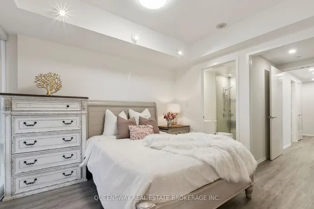 Additional image 21 of 1 Bloor St Unit 6706