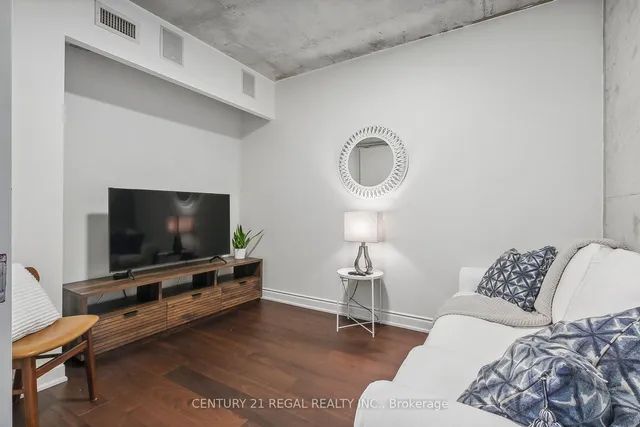 Additional image 15 of 533 Richmond St Unit 605