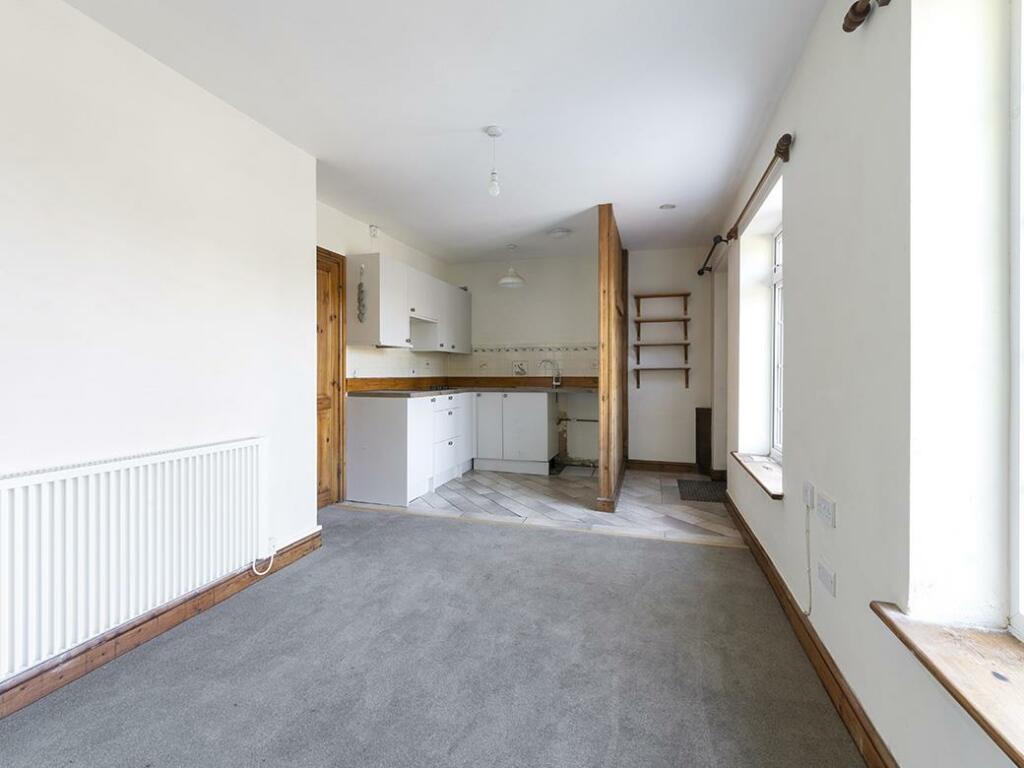 Additional image 7 of Queen Camel