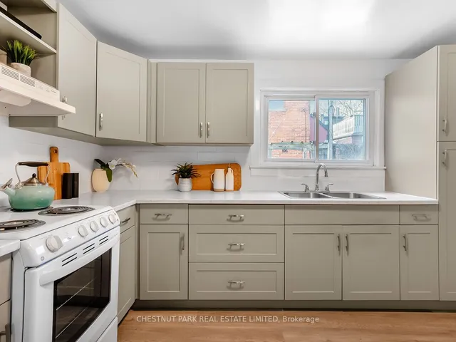 Additional image 8 of 318 Carlton St