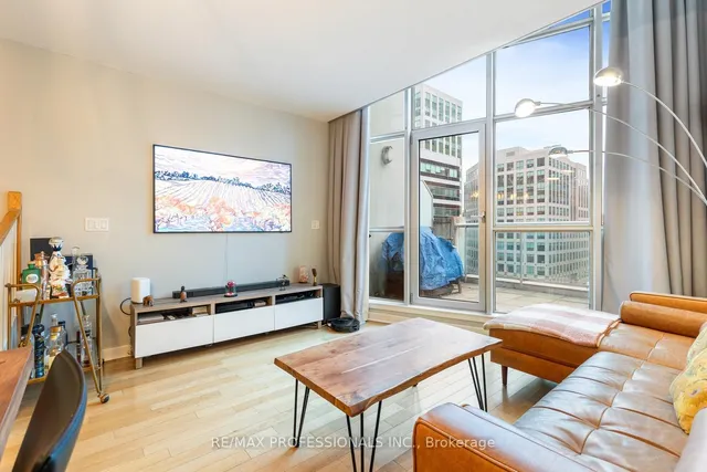 Additional image 7 of 36 Blue Jays Way Unit 714