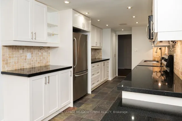 Additional image 9 of 280 Simcoe St Unit 1109A