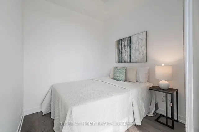 Additional image 19 of 270 Dufferin St Unit 506