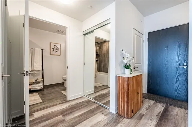 Additional image 13 of 2007 James St Unit 1305