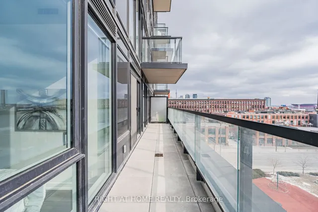 Additional image 23 of 270 Dufferin St Unit 506