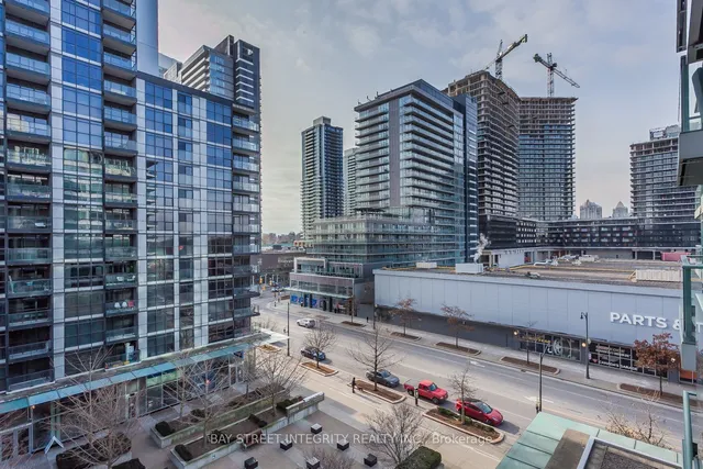 Additional image 31 of 15 Singer Crt Unit 715