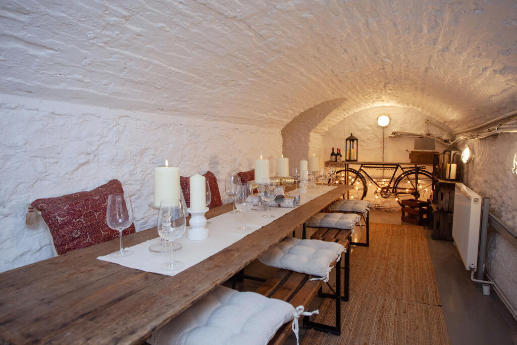 Additional image 8 of Royal York Crescent, Bristol, BS8