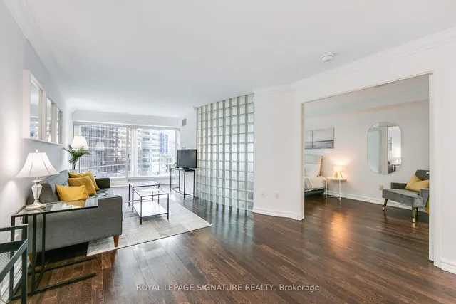 Additional image 16 of 33 University Ave Unit 605