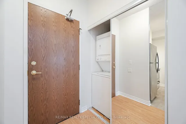 Additional image 16 of 4196 Dundas St Unit 309