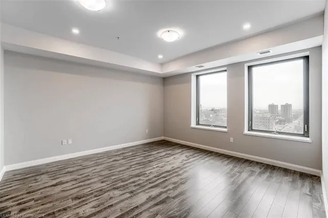 Additional image 11 of 112 King St Unit 1104