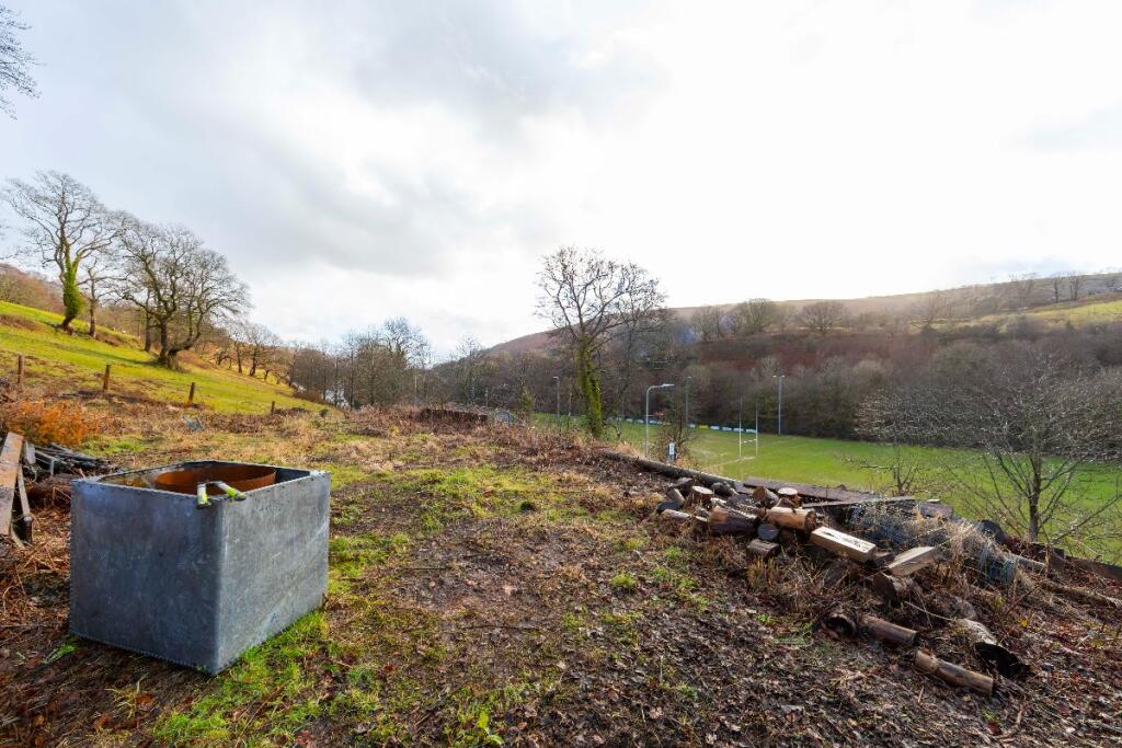 Additional image 51 of Brynyderw, Oakland Street, Bedlinog, Treharris