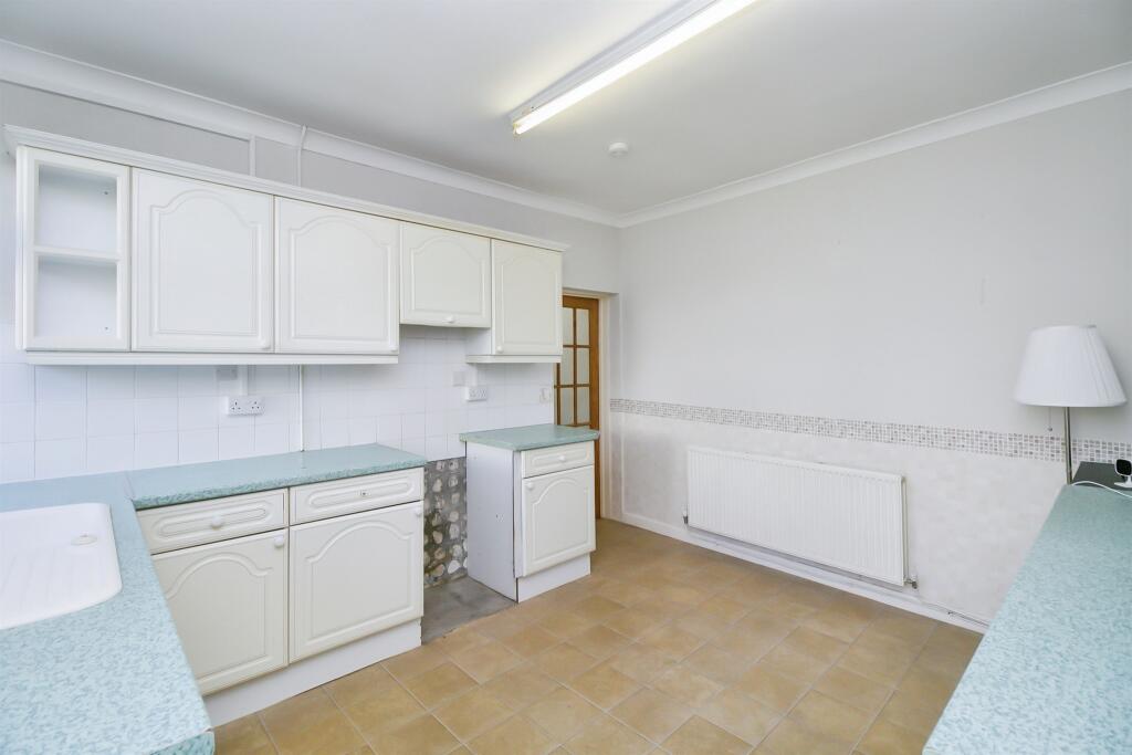 Additional image 15 of Main Street, Barry