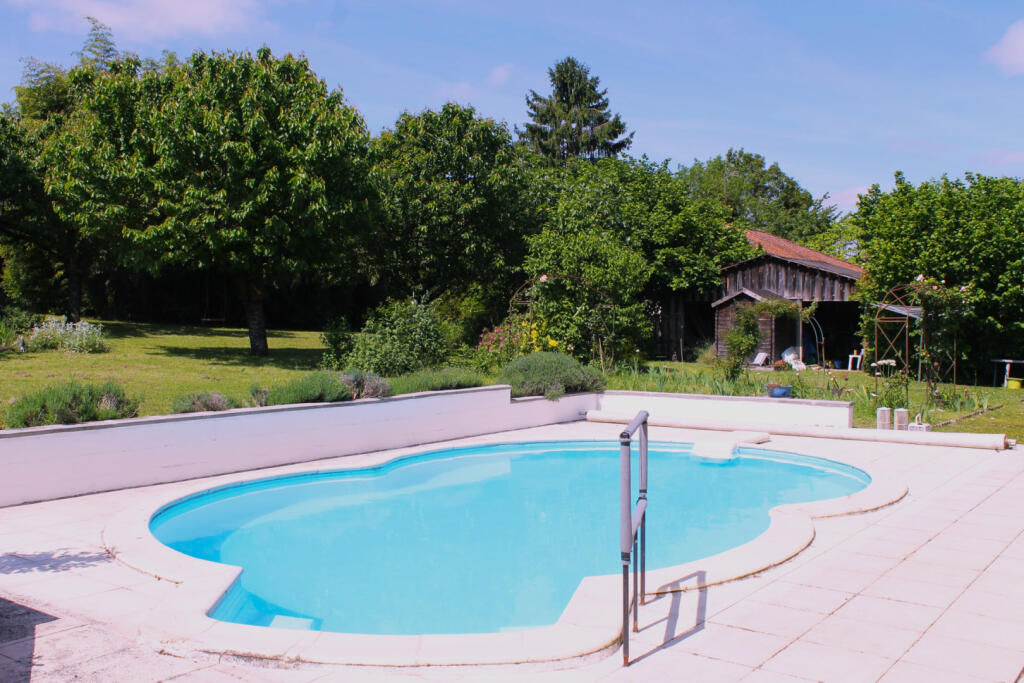 Additional image 2 of Poitou-Charentes, Charente, St-Romain, France