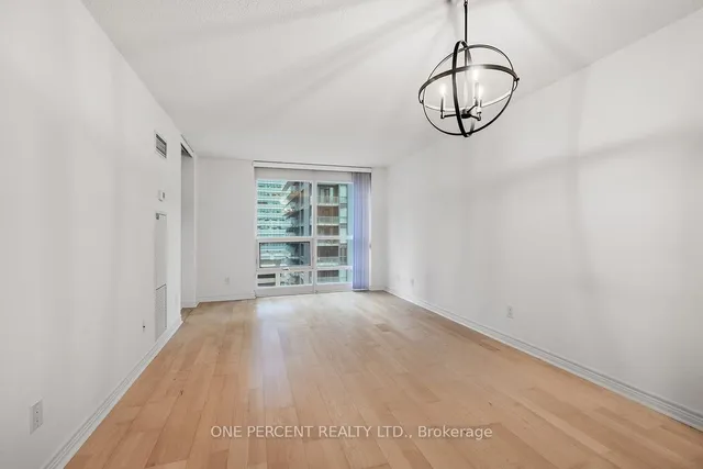 Additional image 7 of 763 Bay St Unit 1110