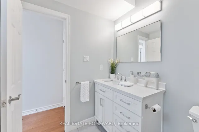 Additional image 33 of 75 Upper Canada Dr Unit 1