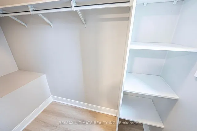 Additional image 18 of 330 Village Green Sq Unit TH06