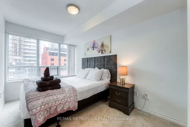 Additional image 16 of 270 Wellington St Unit 1002