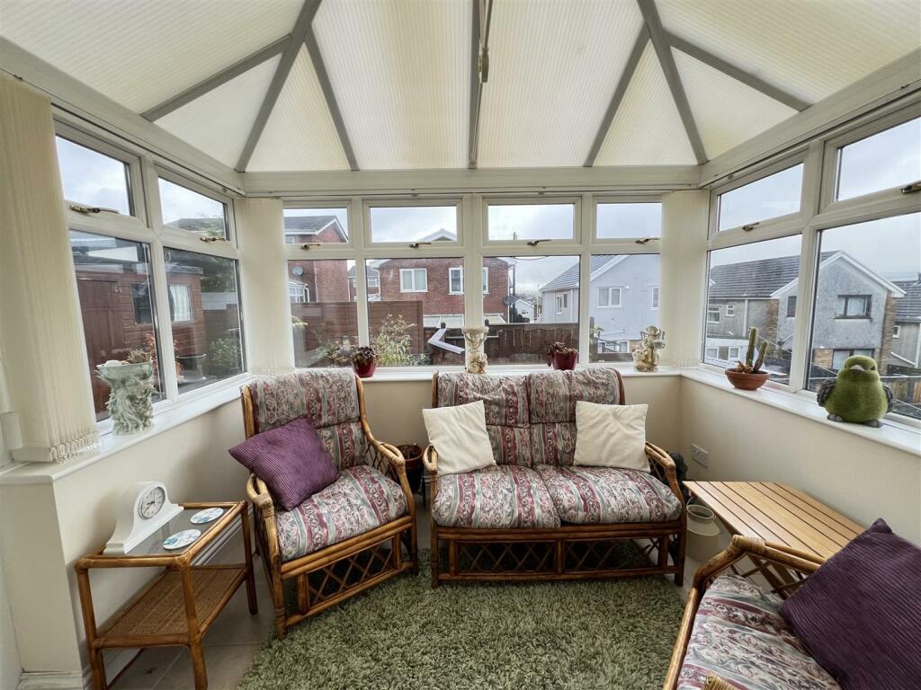 Additional image 10 of Parc Glas