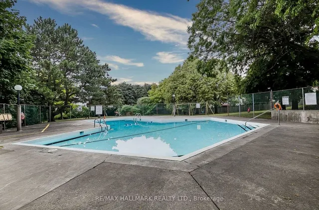 Additional image 17 of 5 Frith Rd Unit 701