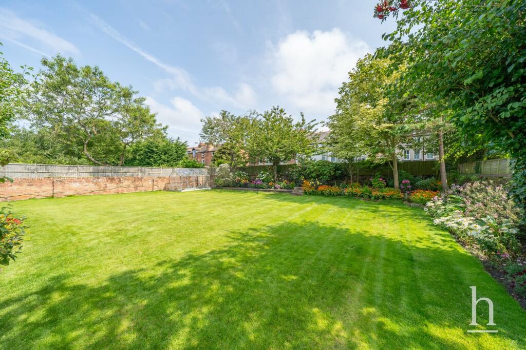 Additional image 38 of Meols Drive, Hoylake, CH47