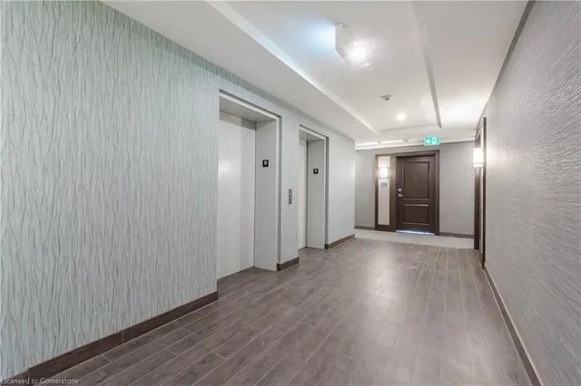 Additional image 21 of 450 Dundas St Unit 1007