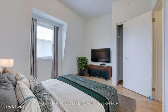 Additional image 18 of 23 CASE OOTES Dr