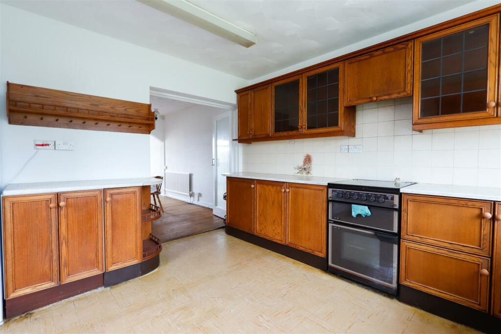 Additional image 11 of Ceri Avenue, Rhoose, Barry