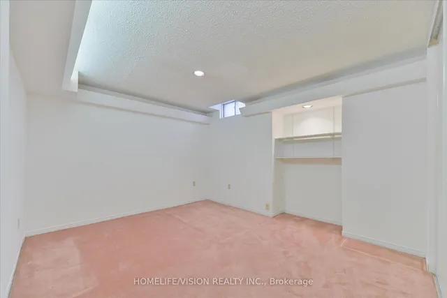 Additional image 33 of 23 Copthorne Ave