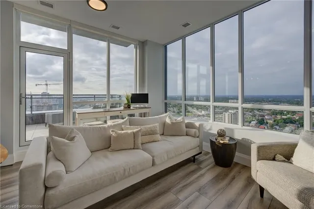 Additional image 11 of 60 Charles St Unit 2908