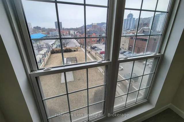 Additional image 31 of 135 James St Unit 402