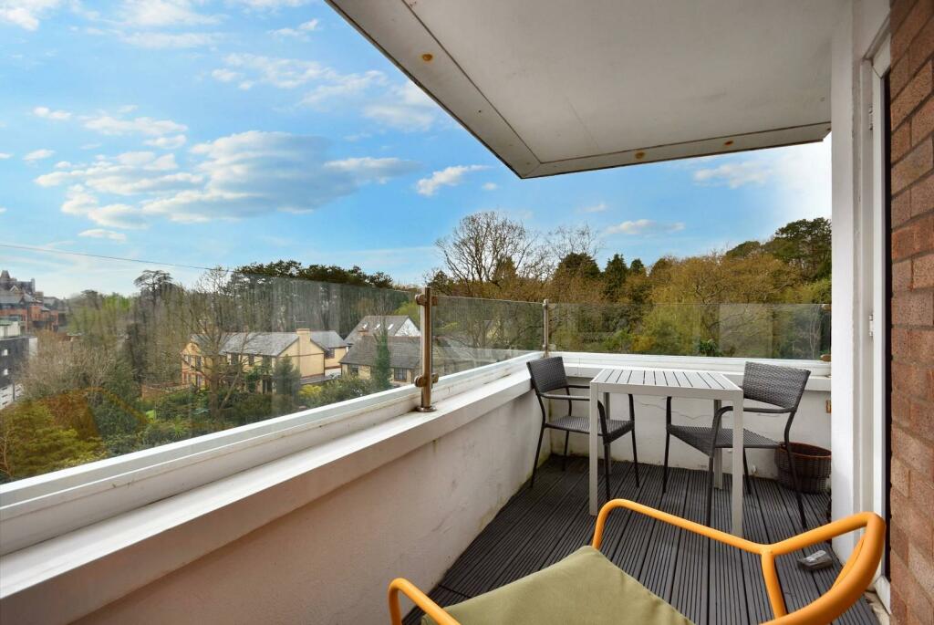 Additional image 11 of 54 Seabank, The Esplanade, Penarth, CF64 3AR