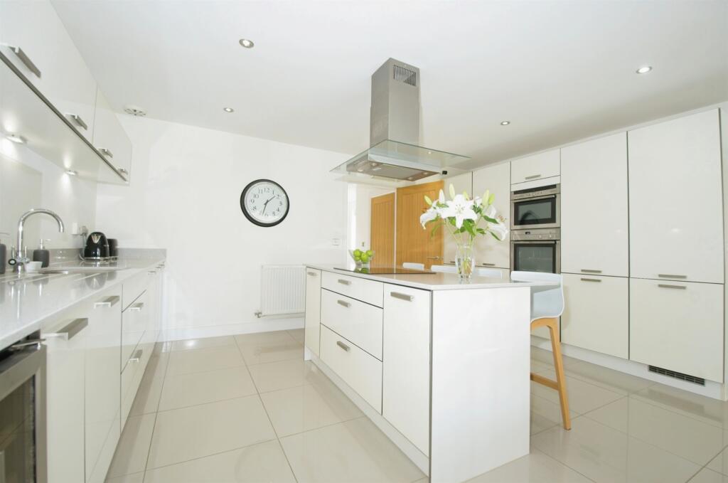 Additional image 26 of South Road, PORTHCAWL