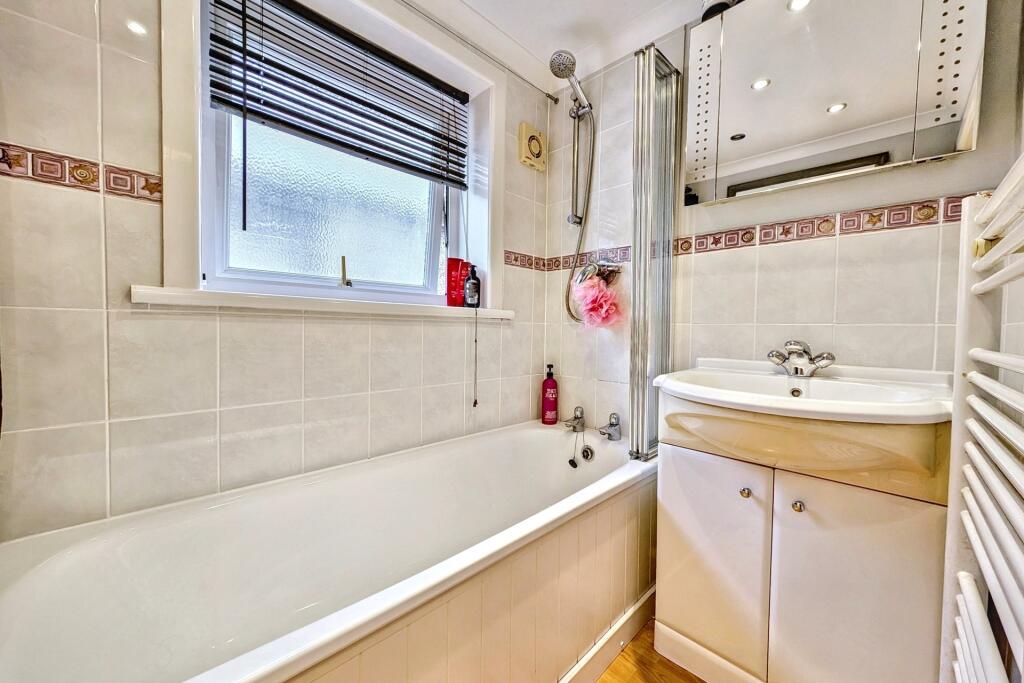 Additional image 14 of Moordown