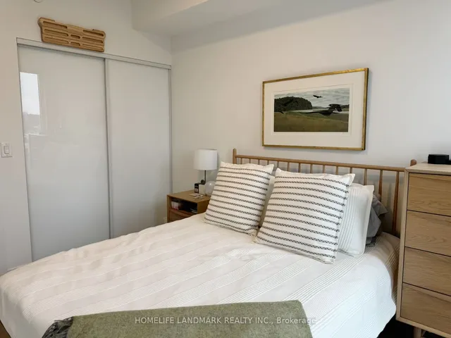 Additional image 5 of 50 Mccaul St Unit 1101